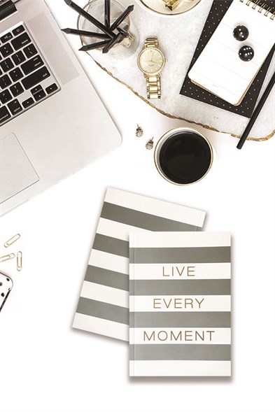 Live Every Moment Ciltli Defter